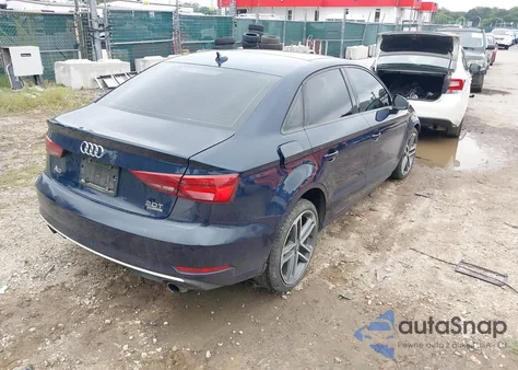 2017 Audi A3 2.0T Premium z USA, uszkodzony, nr VIN WAUB8GFF4H1027081